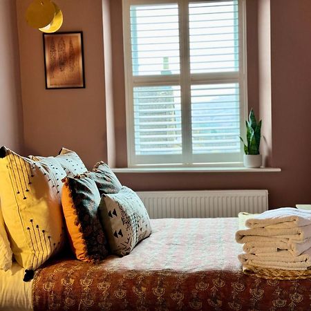 Luxury Cotswolds Cottage With Hot Tub Вінчкомб Екстер'єр фото